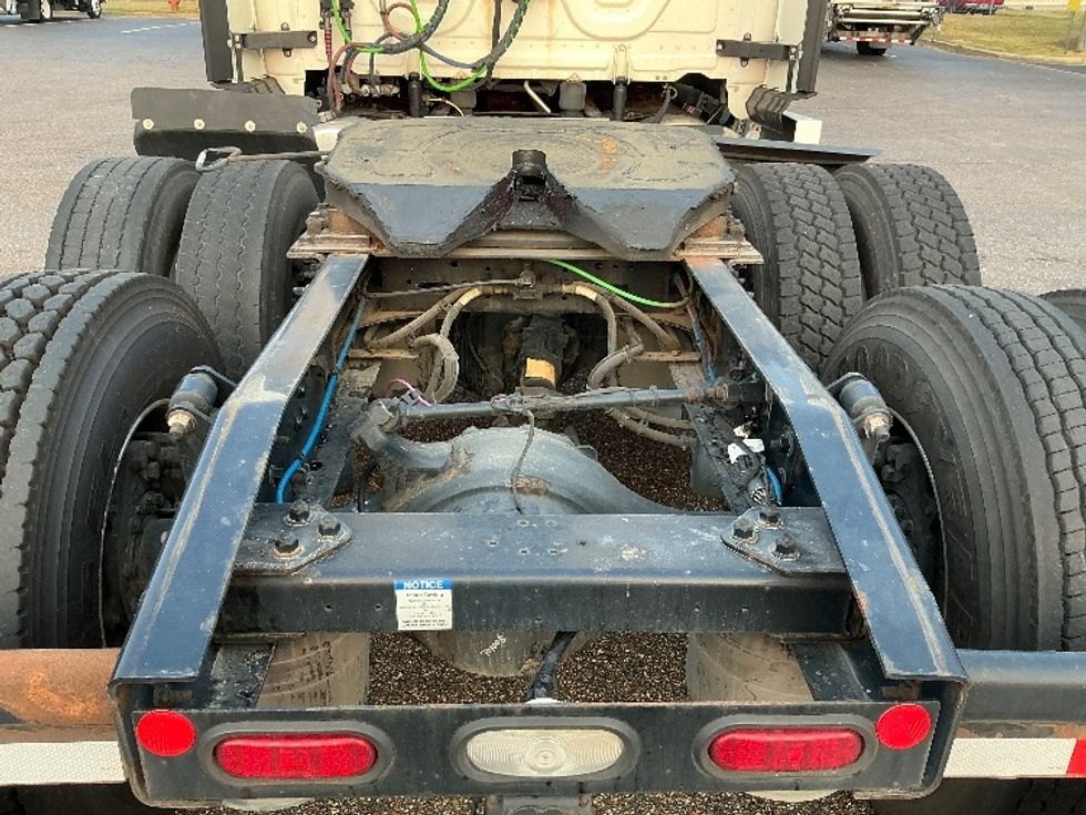 Sleeper Tractor-Heavy Duty Tractors-Freightliner-2020-T12664ST-Olive Branch-MS-477,789\n\t\tmiles-$ 66,750 - Image 6