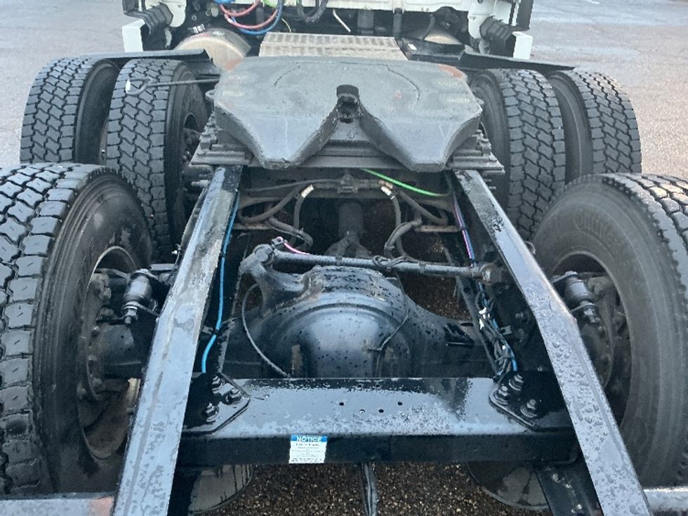 Sleeper Tractor-Heavy Duty Tractors-Freightliner-2020-T12664ST-Olive Branch-MS-565,955\n\t\tmiles-$ 55,500 - Image 6