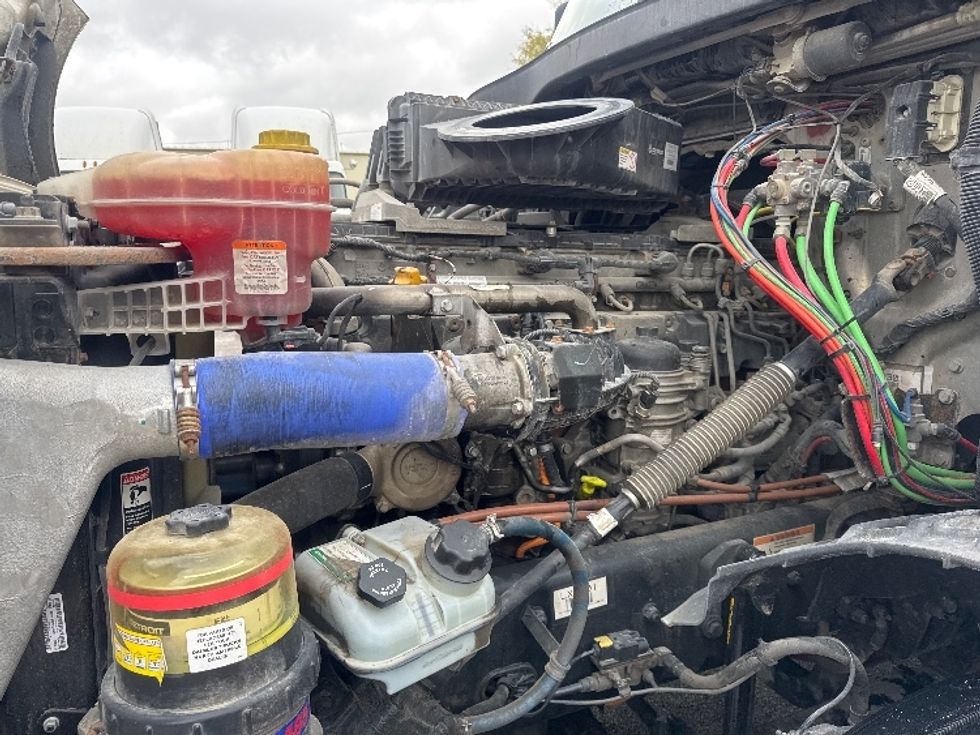 Sleeper Tractor-Heavy Duty Tractors-Freightliner-2020-T12664ST-Omaha-NE-455,956\n\t\tmiles-$ 67,750 - Image 21