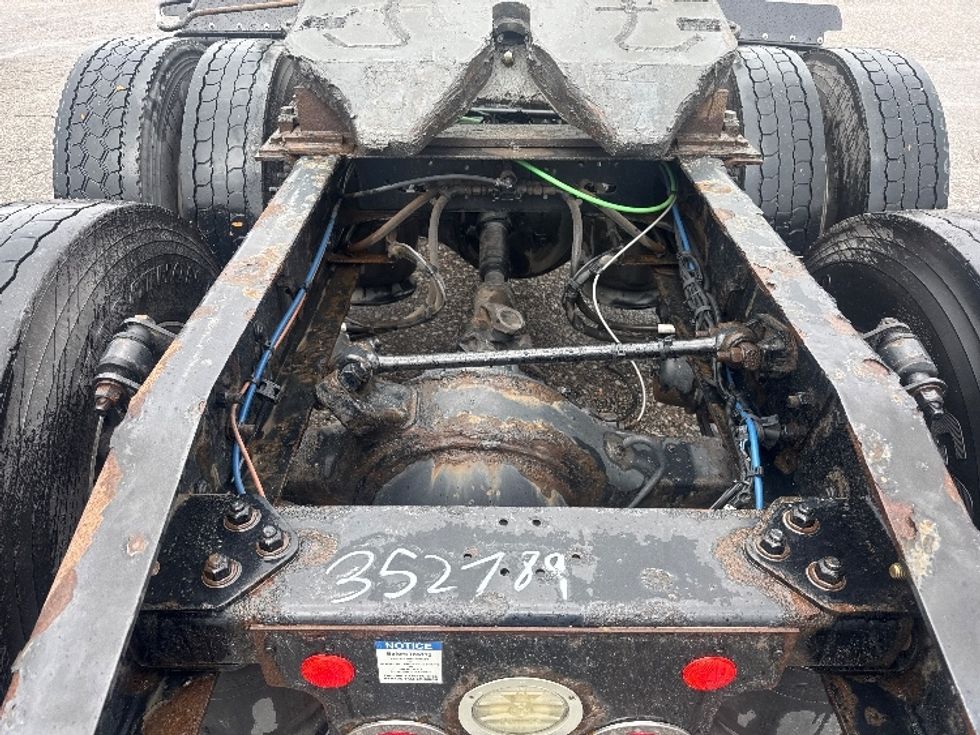 Sleeper Tractor-Heavy Duty Tractors-Freightliner-2020-T12664ST-Omaha-NE-455,956\n\t\tmiles-$ 67,750 - Image 6