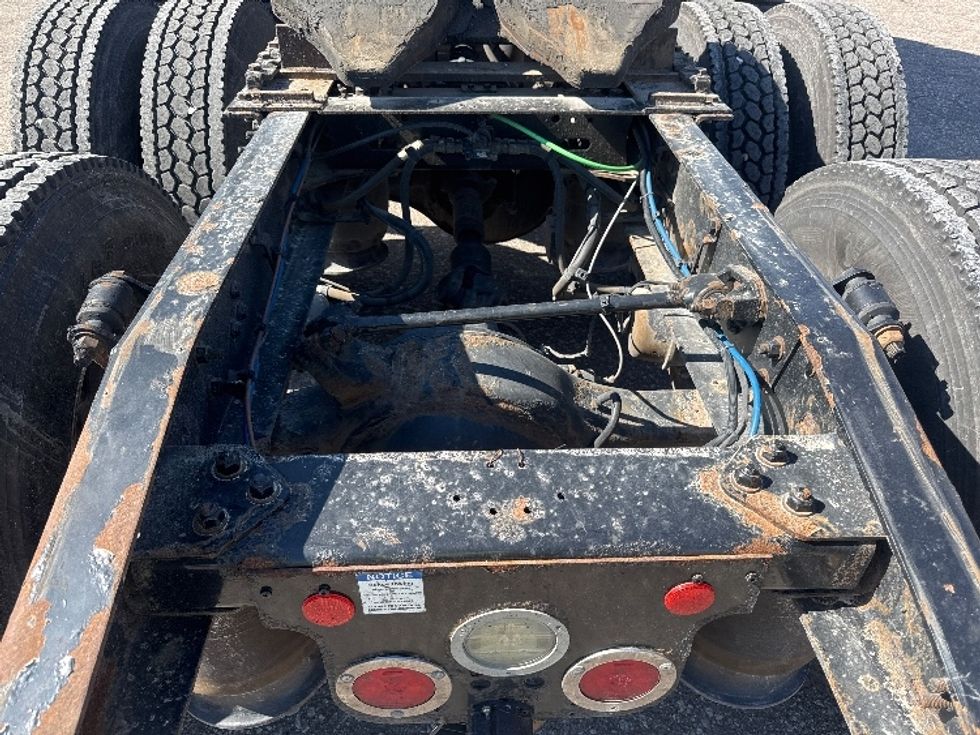 Sleeper Tractor-Heavy Duty Tractors-Freightliner-2020-T12664ST-Omaha-NE-457,368\n\t\tmiles-$ 66,750 - Image 6