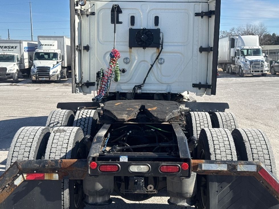Sleeper Tractor-Heavy Duty Tractors-Freightliner-2020-T12664ST-Omaha-NE-479,470\n\t\tmiles-$ 60,000 - Image 6