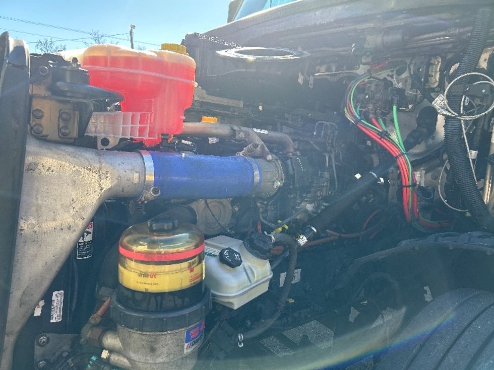 Sleeper Tractor-Heavy Duty Tractors-Freightliner-2020-T12664ST-Omaha-NE-535,795\n\t\tmiles-$ 56,250 - Image 21