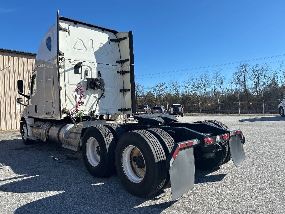 Sleeper Tractor-Heavy Duty Tractors-Freightliner-2020-T12664ST-Omaha-NE-535,795\n\t\tmiles-$ 56,250 - Image 5