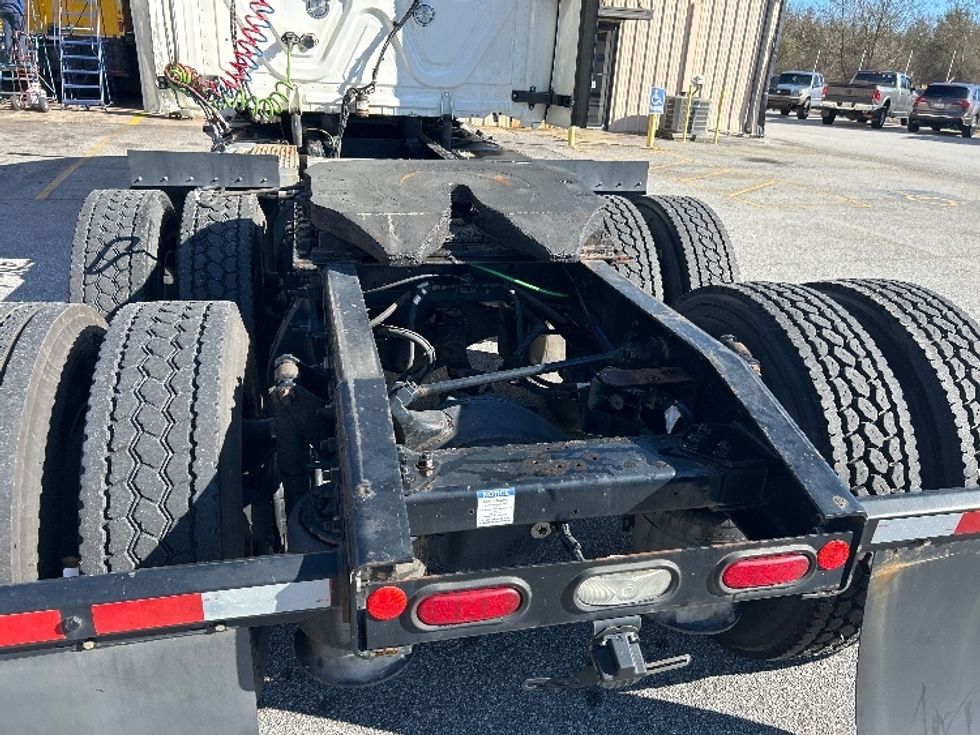 Sleeper Tractor-Heavy Duty Tractors-Freightliner-2020-T12664ST-Omaha-NE-535,795\n\t\tmiles-$ 56,250 - Image 6