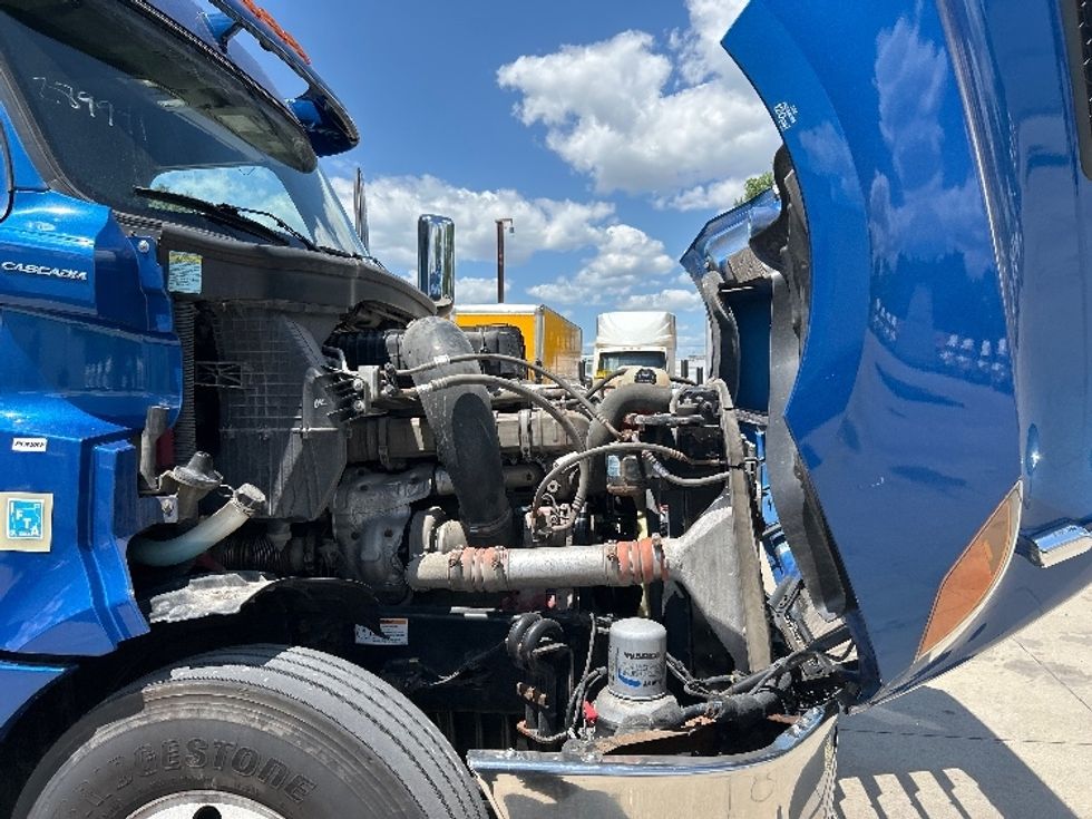 Sleeper Tractor-Heavy Duty Tractors-Freightliner-2020-T12664ST-Omaha-NE-563,606\n\t\tmiles-$ 57,250 - Image 20