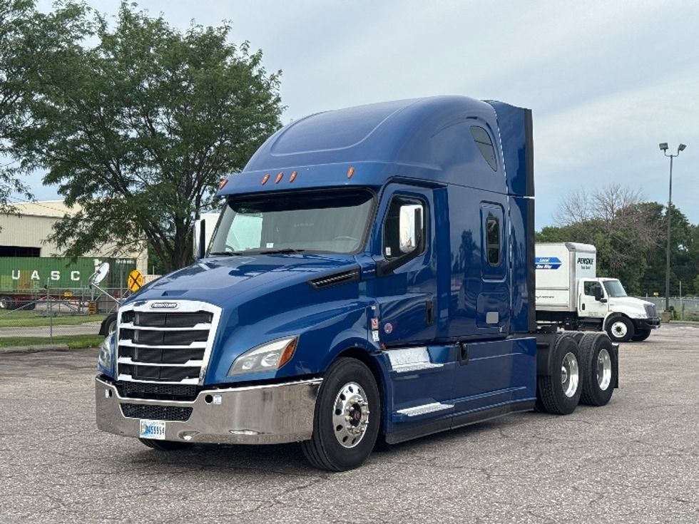 Sleeper Tractor-Heavy Duty Tractors-Freightliner-2020-T12664ST-Omaha-NE-563,606\n\t\tmiles-$ 57,250 - Image 3