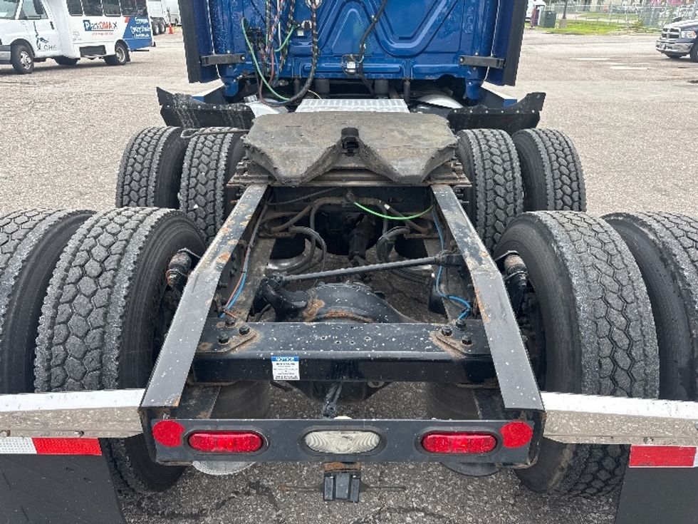 Sleeper Tractor-Heavy Duty Tractors-Freightliner-2020-T12664ST-Omaha-NE-563,606\n\t\tmiles-$ 57,250 - Image 6