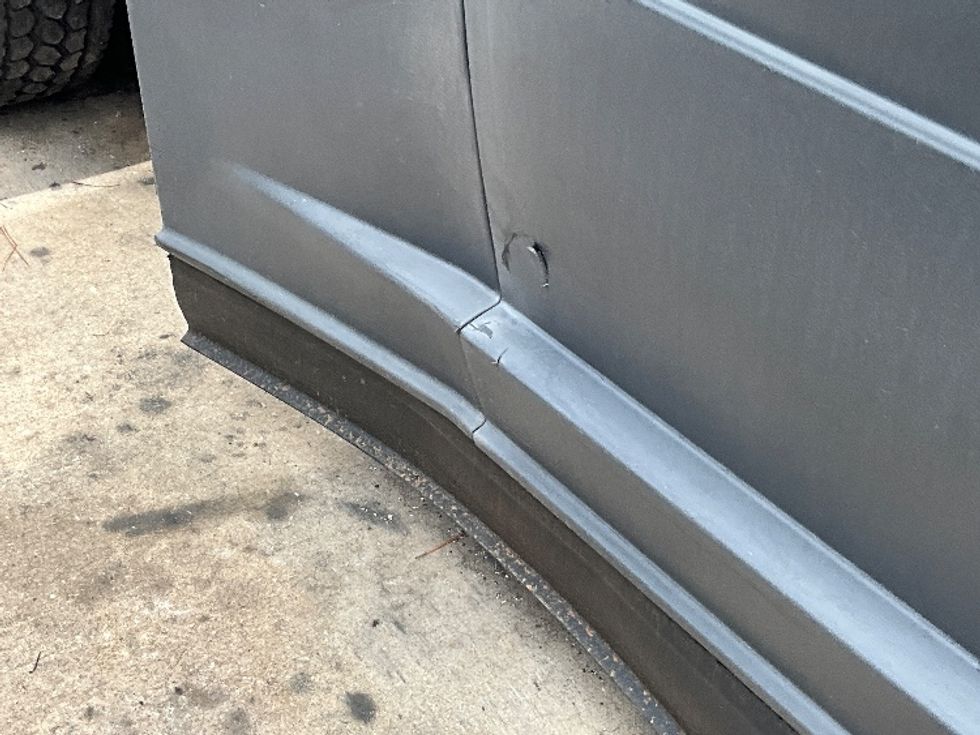 Sleeper Tractor-Heavy Duty Tractors-Freightliner-2020-T12664ST-Orlando-FL-563,895\n\t\tmiles-$ 57,000 - Image 26