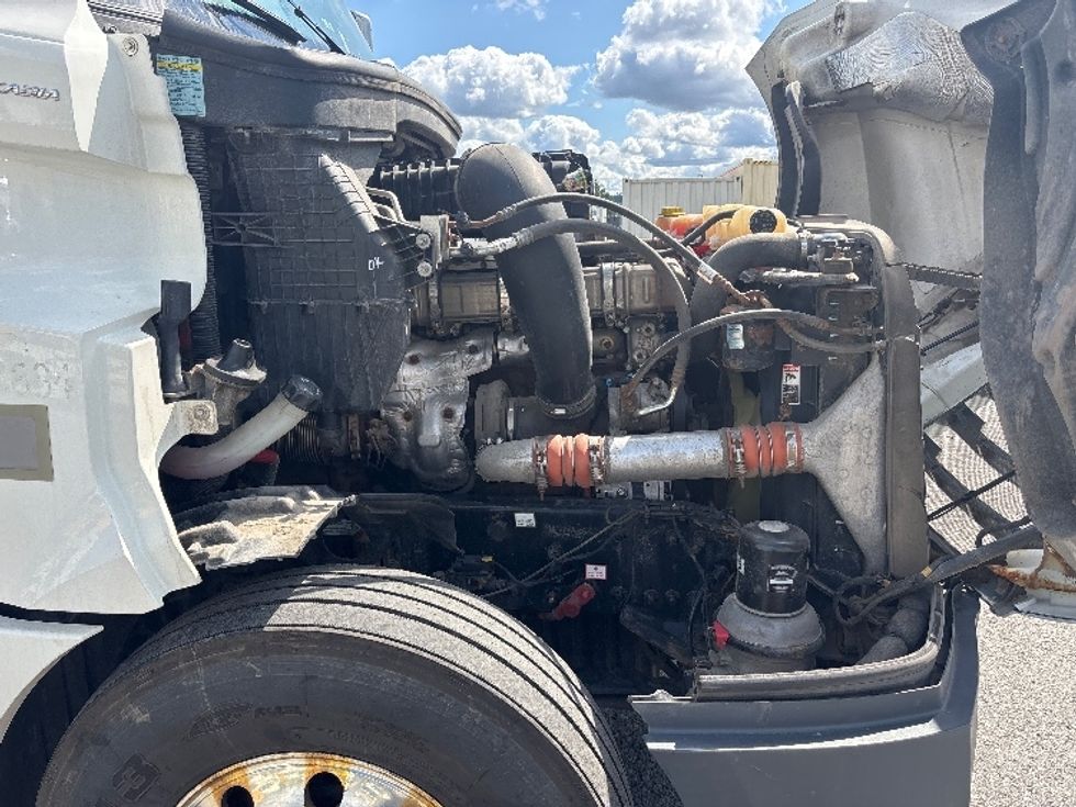 Sleeper Tractor-Heavy Duty Tractors-Freightliner-2020-T12664ST-Ottawa-ON-1,043,233\n\t\tkm-$ 67,250 - Image 20