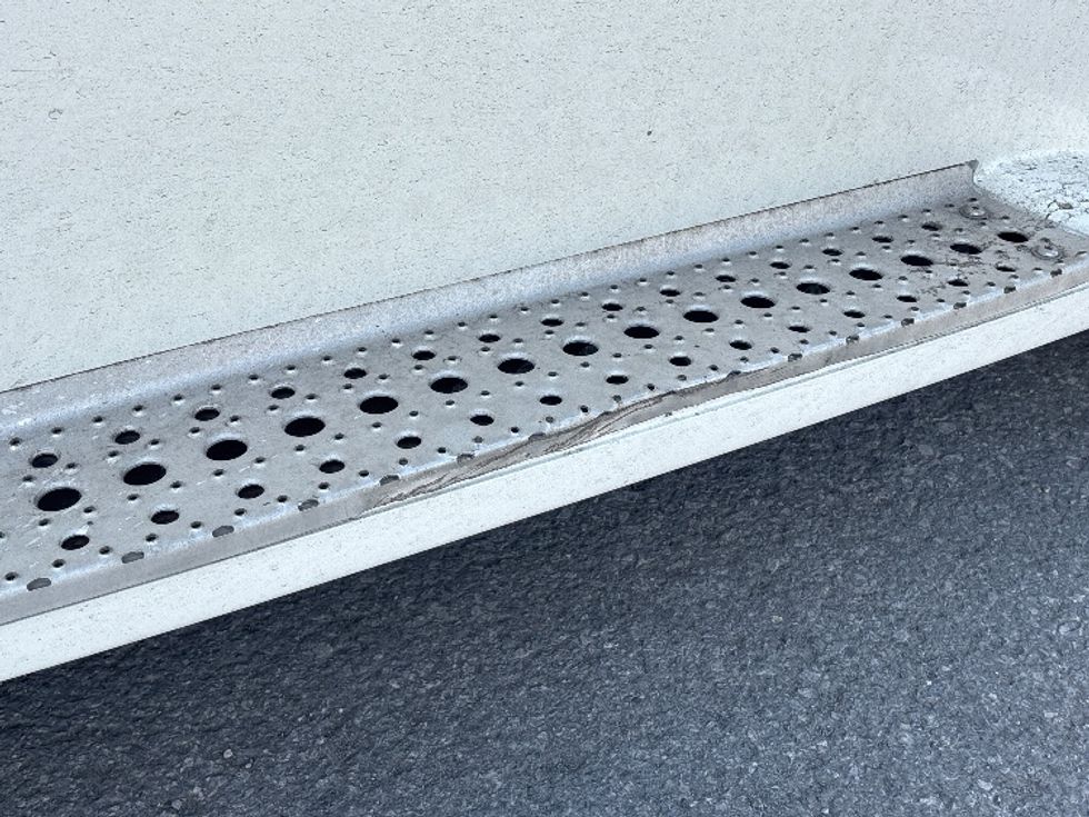 Sleeper Tractor-Heavy Duty Tractors-Freightliner-2020-T12664ST-Ottawa-ON-904,684\n\t\tkm-$ 74,000 - Image 22