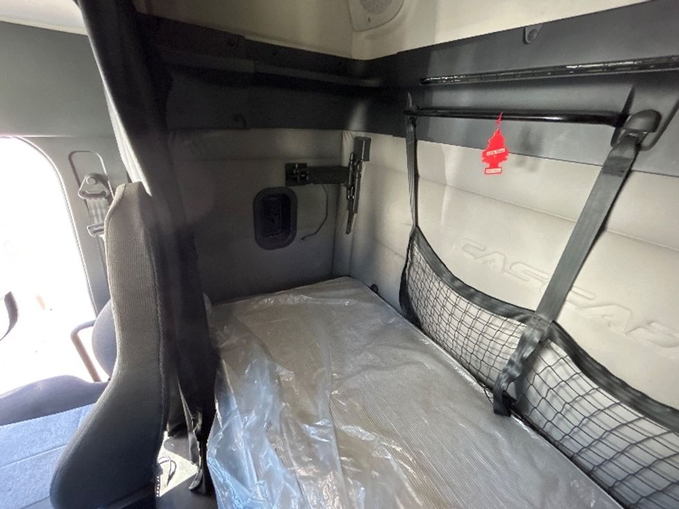 Sleeper Tractor-Heavy Duty Tractors-Freightliner-2020-T12664ST-Pensacola-FL-497,906\n\t\tmiles-$ 55,500 - Image 19