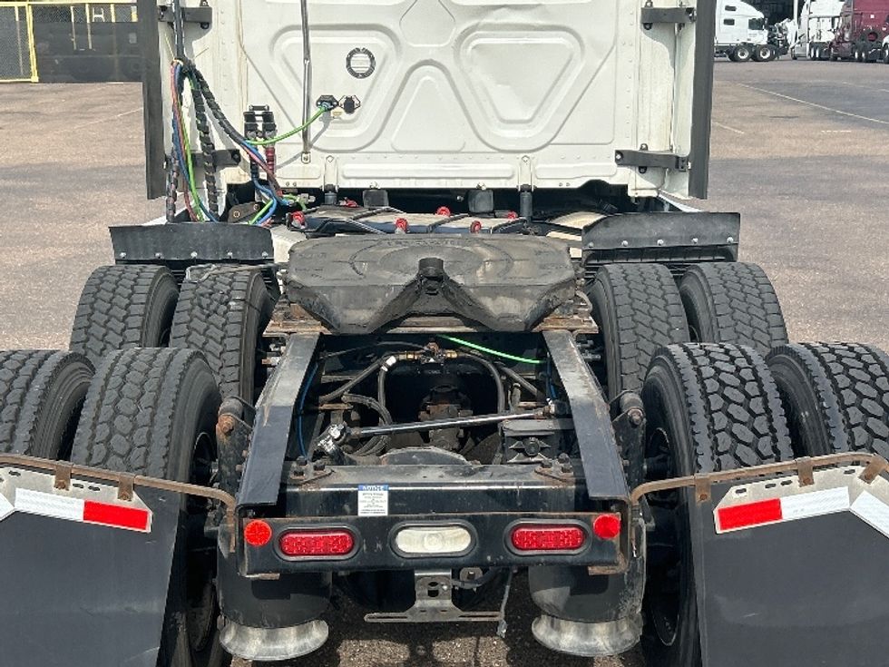 Sleeper Tractor-Heavy Duty Tractors-Freightliner-2020-T12664ST-Pensacola-FL-589,665\n\t\tmiles-$ 53,750 - Image 6