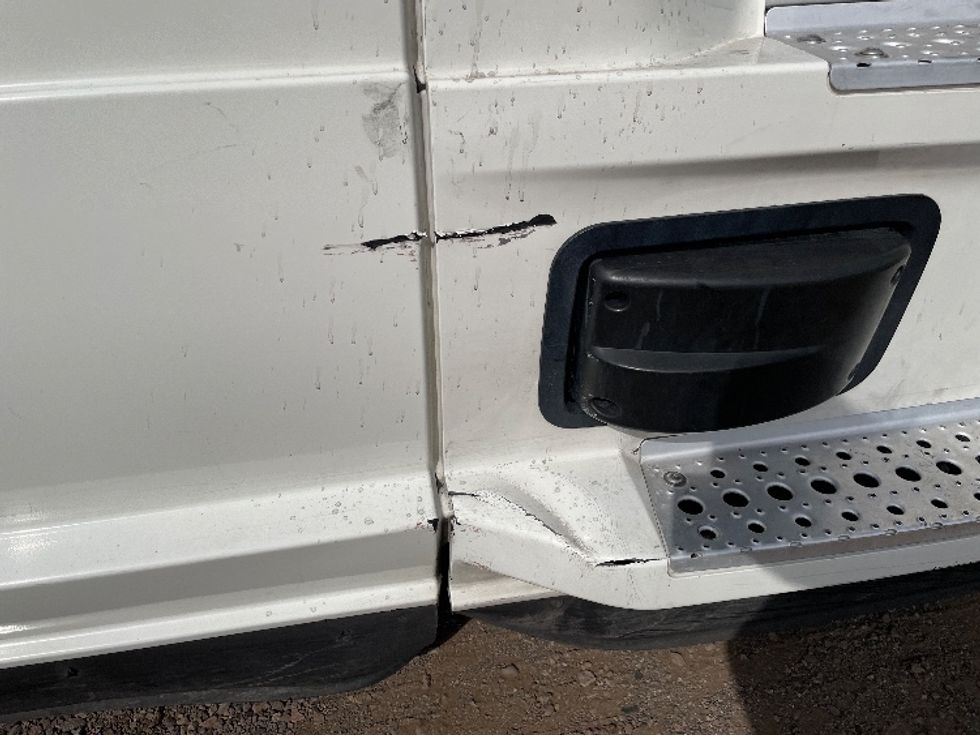 Sleeper Tractor-Heavy Duty Tractors-Freightliner-2020-T12664ST-Phoenix-AZ-440,072\n\t\tmiles-$ 67,000 - Image 24