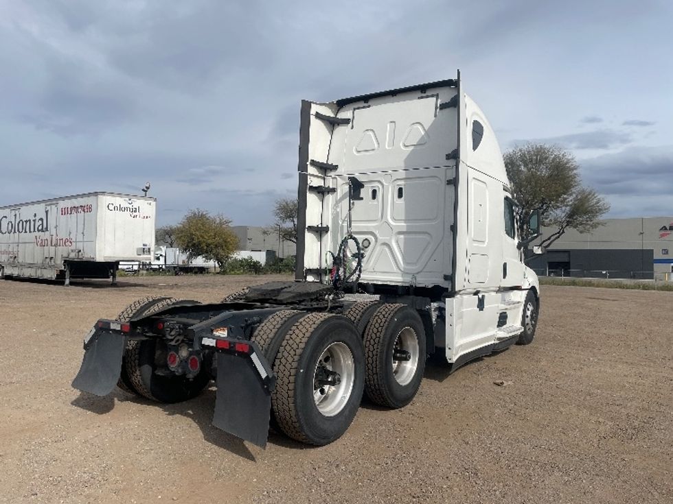 Sleeper Tractor-Heavy Duty Tractors-Freightliner-2020-T12664ST-Phoenix-AZ-440,072\n\t\tmiles-$ 67,000 - Image 7