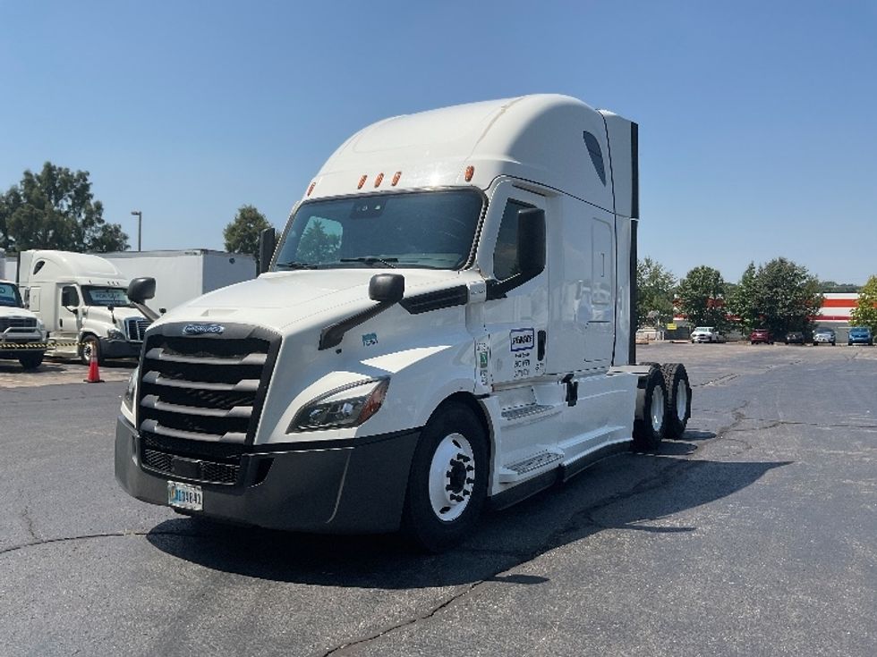 Sleeper Tractor-Heavy Duty Tractors-Freightliner-2020-T12664ST-Phoenix-AZ-451,696\n\t\tmiles-$ 70,250 - Image 3