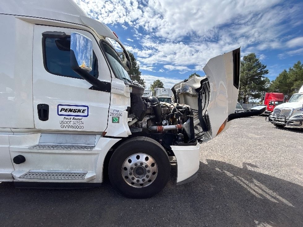 Sleeper Tractor-Heavy Duty Tractors-Freightliner-2020-T12664ST-Phoenix-AZ-459,331\n\t\tmiles-$ 72,000 - Image 20