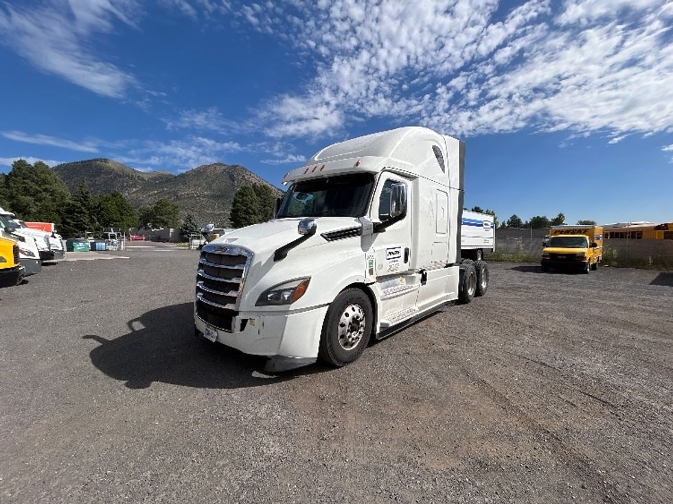 Sleeper Tractor-Heavy Duty Tractors-Freightliner-2020-T12664ST-Phoenix-AZ-459,331\n\t\tmiles-$ 72,000 - Image 3