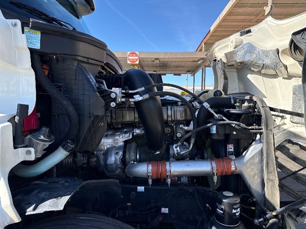 Sleeper Tractor-Heavy Duty Tractors-Freightliner-2020-T12664ST-Phoenix-AZ-468,832\n\t\tmiles-$ 65,250 - Image 20