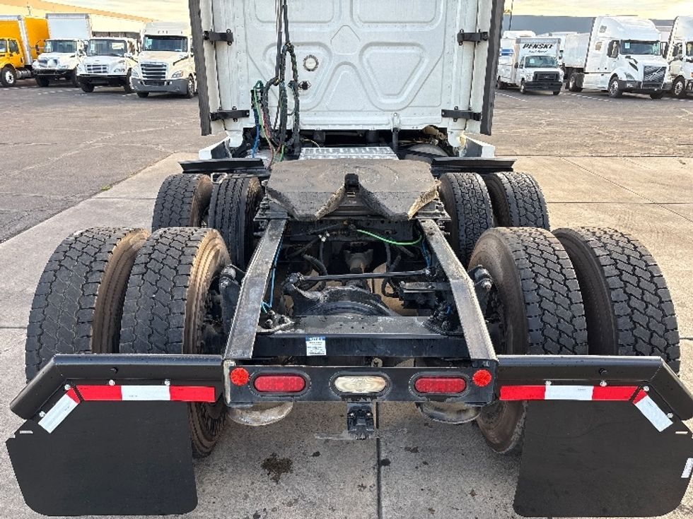 Sleeper Tractor-Heavy Duty Tractors-Freightliner-2020-T12664ST-Phoenix-AZ-508,370\n\t\tmiles-$ 60,750 - Image 6