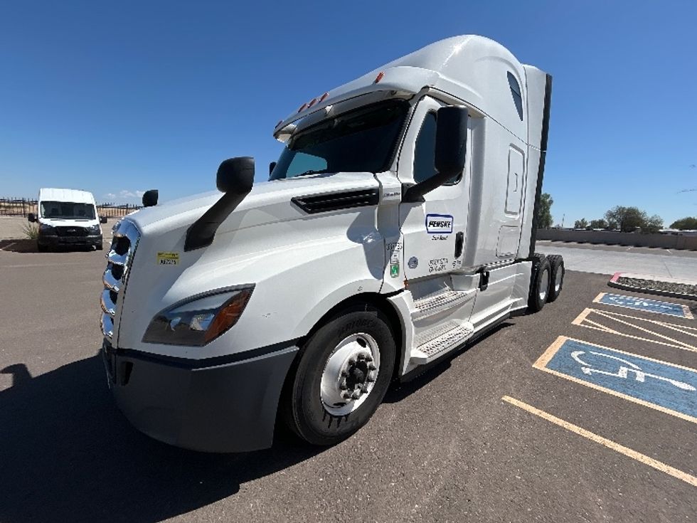 Sleeper Tractor-Heavy Duty Tractors-Freightliner-2020-T12664ST-Phoenix-AZ-509,280\n\t\tmiles-$ 66,250 - Image 3