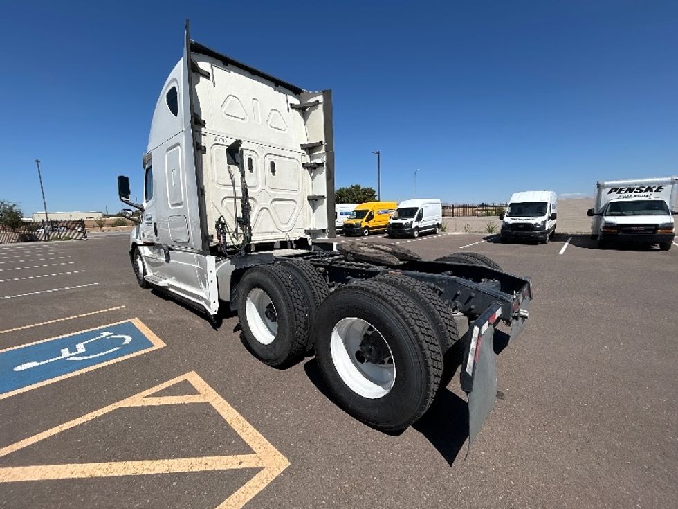 Sleeper Tractor-Heavy Duty Tractors-Freightliner-2020-T12664ST-Phoenix-AZ-509,280\n\t\tmiles-$ 66,250 - Image 5