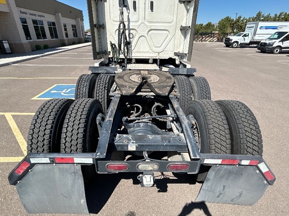 Sleeper Tractor-Heavy Duty Tractors-Freightliner-2020-T12664ST-Phoenix-AZ-509,280\n\t\tmiles-$ 66,250 - Image 6