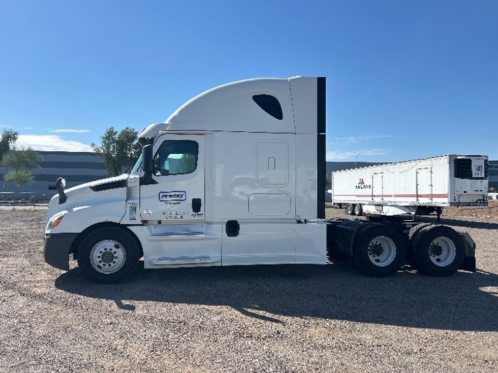 Sleeper Tractor-Heavy Duty Tractors-Freightliner-2020-T12664ST-Phoenix-AZ-550,288\n\t\tmiles-$ 67,750 - Image 4