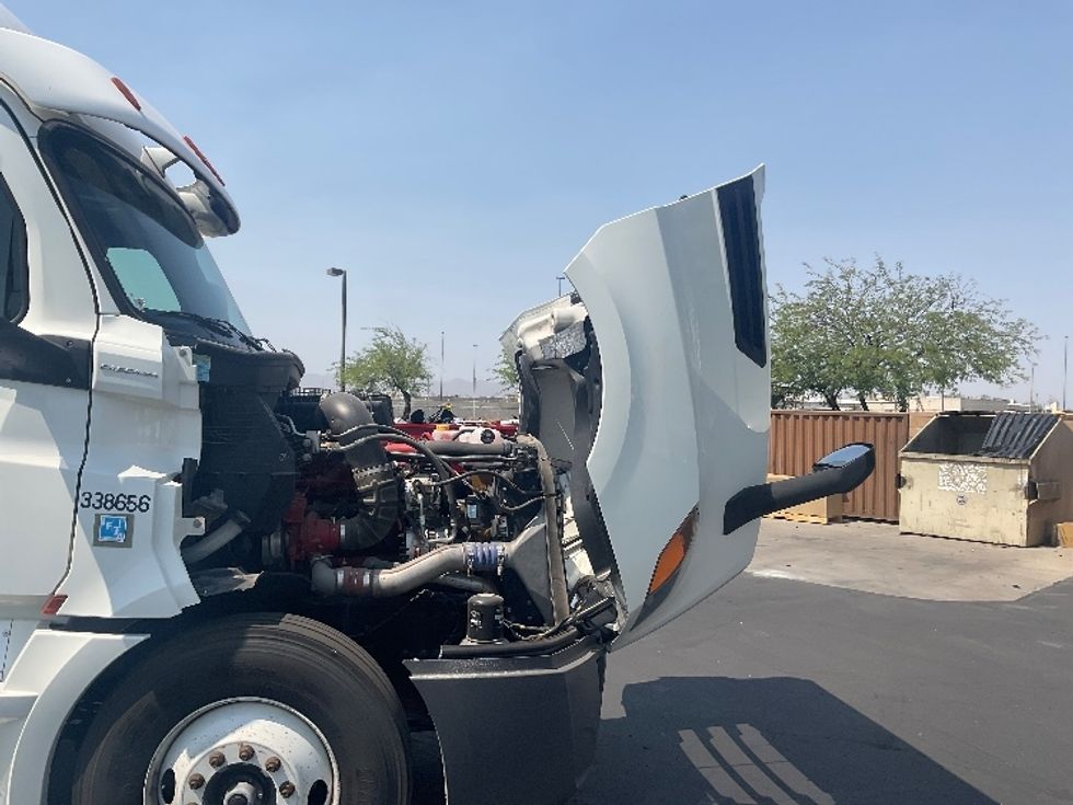 Sleeper Tractor-Heavy Duty Tractors-Freightliner-2020-T12664ST-Phoenix-AZ-553,281\n\t\tmiles-$ 65,500 - Image 20