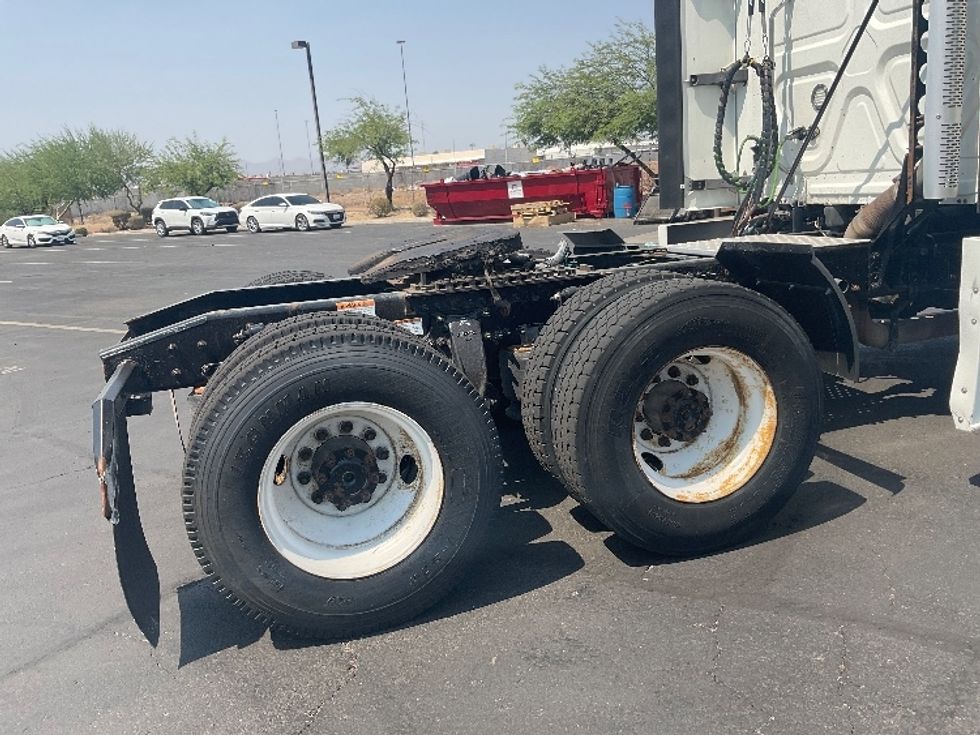 Sleeper Tractor-Heavy Duty Tractors-Freightliner-2020-T12664ST-Phoenix-AZ-553,281\n\t\tmiles-$ 65,500 - Image 23