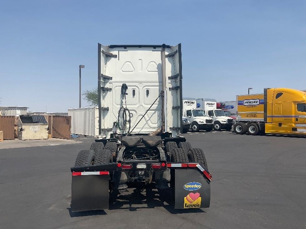 Sleeper Tractor-Heavy Duty Tractors-Freightliner-2020-T12664ST-Phoenix-AZ-553,281\n\t\tmiles-$ 65,500 - Image 6