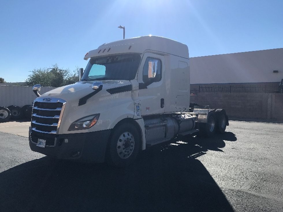 Sleeper Tractor-Heavy Duty Tractors-Freightliner-2020-T12664ST-Phoenix-AZ-609,997\n\t\tmiles-$ 58,250 - Image 3