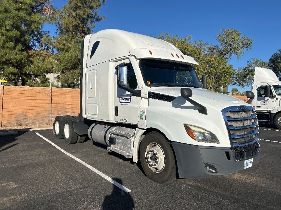 Sleeper Tractor-Heavy Duty Tractors-Freightliner-2020-T12664ST-Phoenix-AZ-632,000\n\t\tmiles-$ 58,750 - Image 1