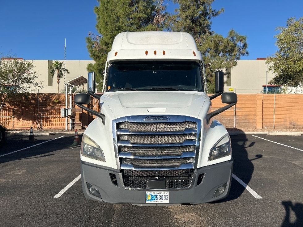 Sleeper Tractor-Heavy Duty Tractors-Freightliner-2020-T12664ST-Phoenix-AZ-632,000\n\t\tmiles-$ 58,750 - Image 2