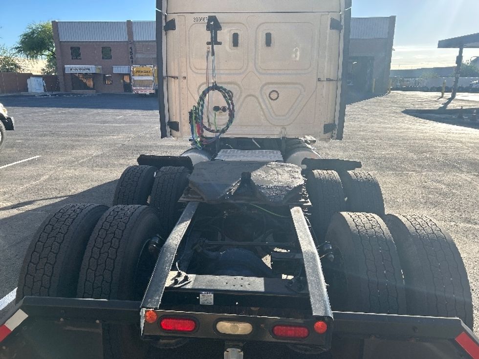 Sleeper Tractor-Heavy Duty Tractors-Freightliner-2020-T12664ST-Phoenix-AZ-632,000\n\t\tmiles-$ 58,750 - Image 6