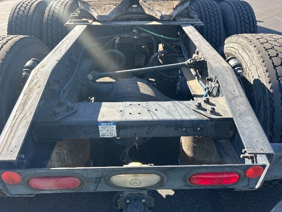 Sleeper Tractor-Heavy Duty Tractors-Freightliner-2020-T12664ST-Phoenix-AZ-643,160\n\t\tmiles-$ 55,250 - Image 6