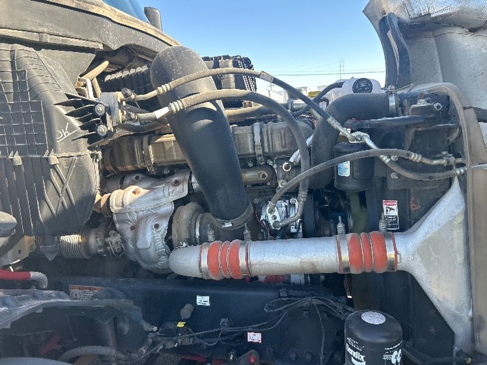 Sleeper Tractor-Heavy Duty Tractors-Freightliner-2020-T12664ST-Phoenix-AZ-654,254\n\t\tmiles-$ 54,500 - Image 20