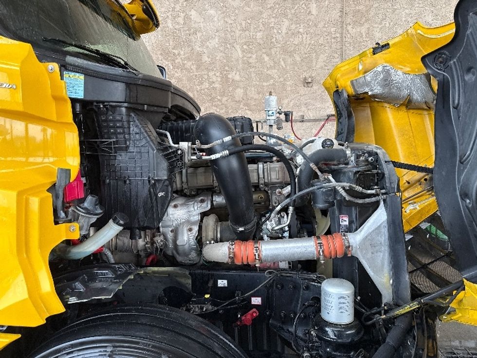 Sleeper Tractor-Heavy Duty Tractors-Freightliner-2020-T12664ST-Phoenix-AZ-761,497\n\t\tmiles-$ 43,750 - Image 19
