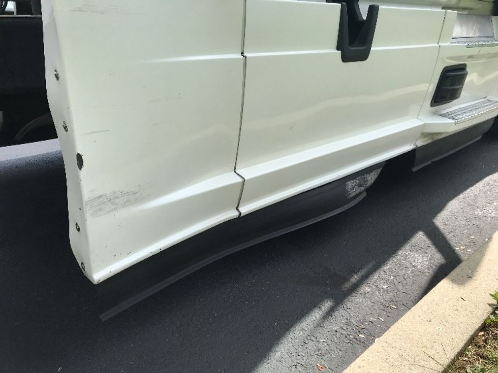 Sleeper Tractor-Heavy Duty Tractors-Freightliner-2020-T12664ST-Pompano Beach-FL-482,188\n\t\tmiles-$ 63,250 - Image 23