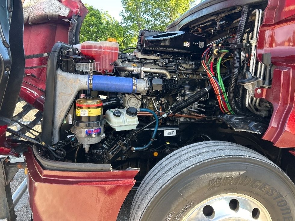 Sleeper Tractor-Heavy Duty Tractors-Freightliner-2020-T12664ST-Poplar Bluff-MO-364,349\n\t\tmiles-$ 71,500 - Image 21