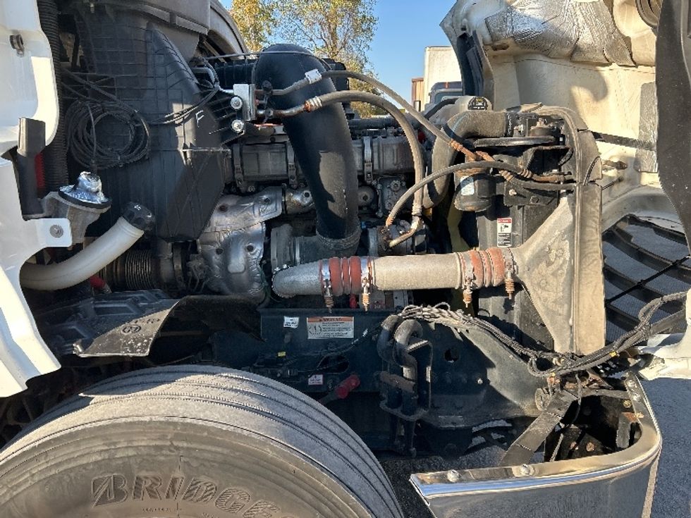 Sleeper Tractor-Heavy Duty Tractors-Freightliner-2020-T12664ST-Poplar Bluff-MO-486,610\n\t\tmiles-$ 64,750 - Image 20