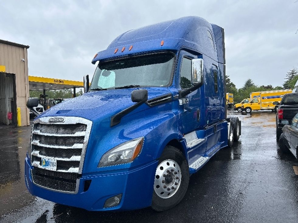 Sleeper Tractor-Heavy Duty Tractors-Freightliner-2020-T12664ST-Portland-OR-476,341\n\t\tmiles-$ 67,750 - Image 3