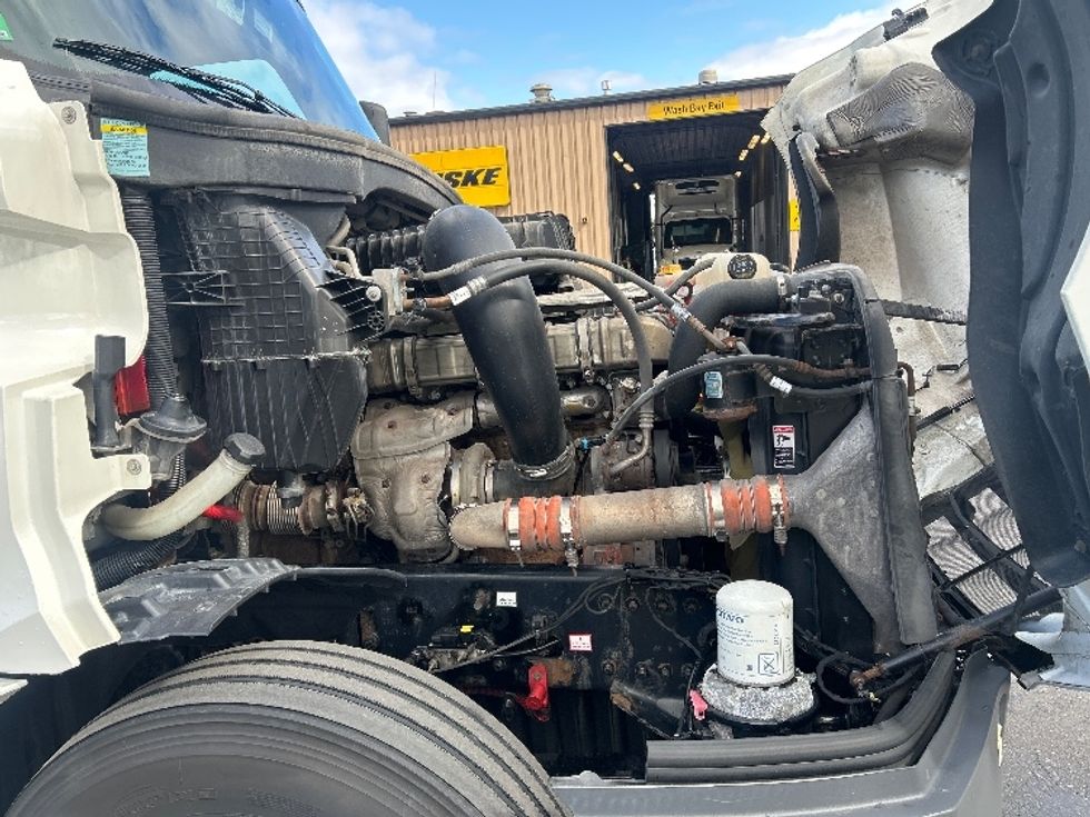 Sleeper Tractor-Heavy Duty Tractors-Freightliner-2020-T12664ST-Portland-OR-798,911\n\t\tmiles-$ 39,750 - Image 20