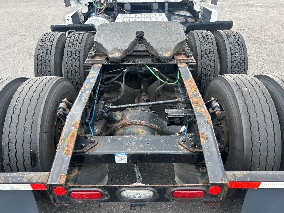 Sleeper Tractor-Heavy Duty Tractors-Freightliner-2020-T12664ST-Portland-OR-798,911\n\t\tmiles-$ 39,750 - Image 6