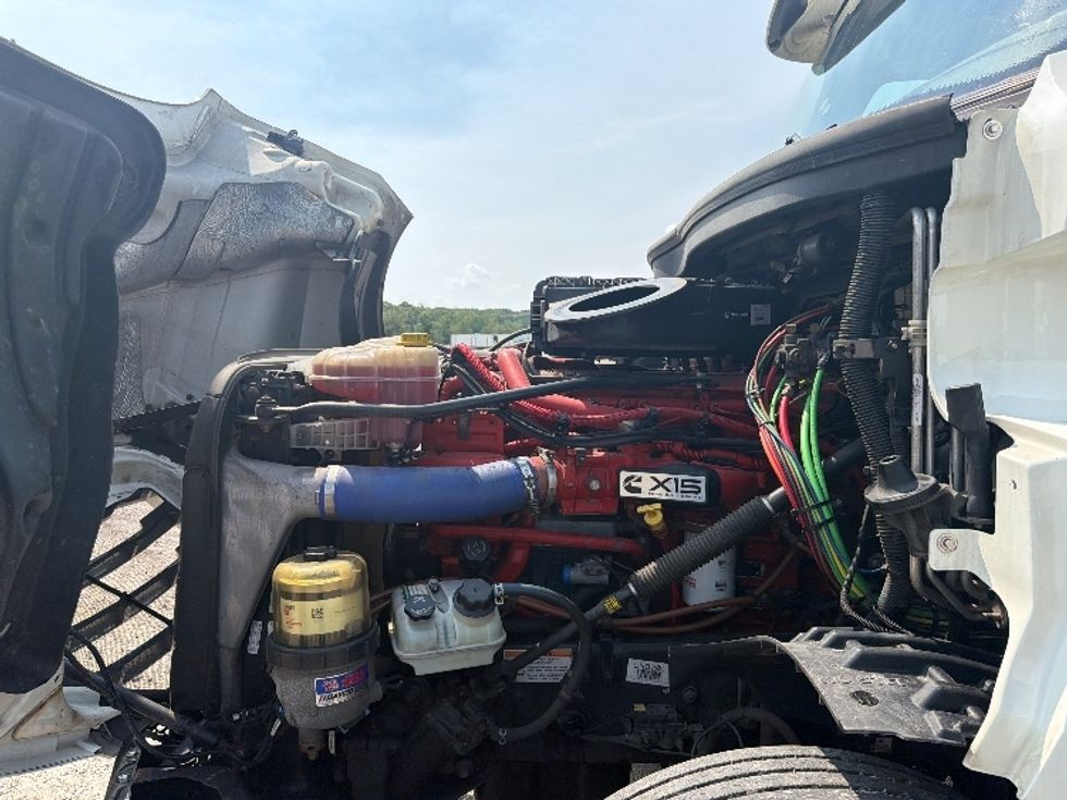 Sleeper Tractor-Heavy Duty Tractors-Freightliner-2020-T12664ST-Pottsville-PA-502,549\n\t\tmiles-$ 68,000 - Image 21