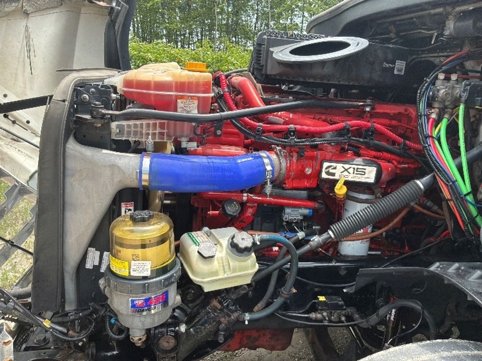 Sleeper Tractor-Heavy Duty Tractors-Freightliner-2020-T12664ST-Pottsville-PA-576,000\n\t\tmiles-$ 62,750 - Image 20