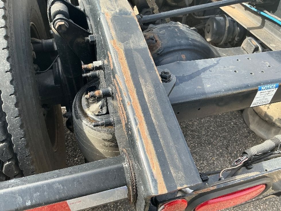 Sleeper Tractor-Heavy Duty Tractors-Freightliner-2020-T12664ST-Prince George-VA-483,111\n\t\tmiles-$ 67,750 - Image 26