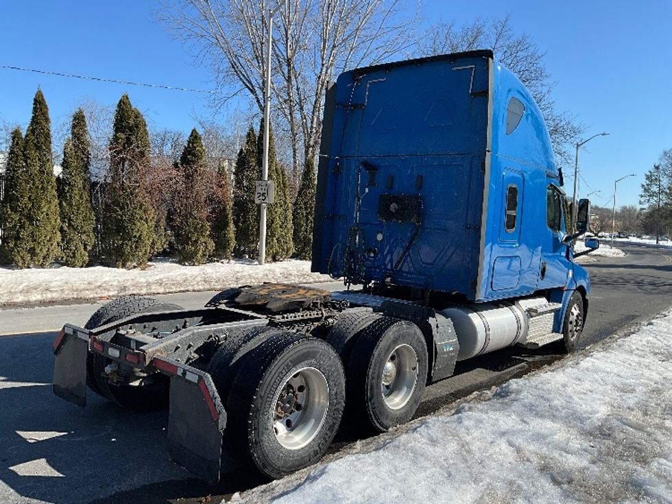 Sleeper Tractor-Heavy Duty Tractors-Freightliner-2020-T12664ST-Reading-PA-506,497\n\t\tmiles-$ 54,250 - Image 7