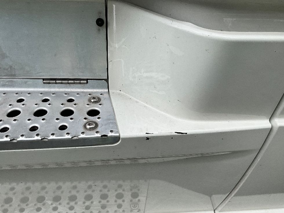 Sleeper Tractor-Heavy Duty Tractors-Freightliner-2020-T12664ST-Reading-PA-517,500\n\t\tmiles-$ 59,250 - Image 24