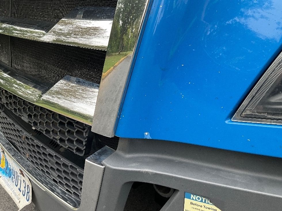 Sleeper Tractor-Heavy Duty Tractors-Freightliner-2020-T12664ST-Reading-PA-518,476\n\t\tmiles-$ 58,250 - Image 26